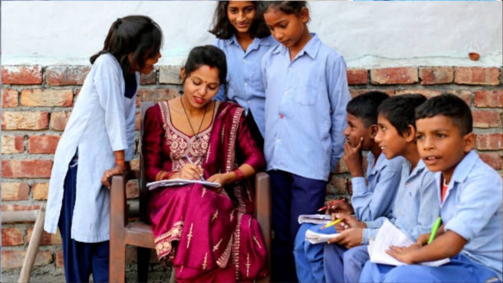 School Closed: नोव्हेंबरमध्ये किती दिवस राहणार शाळा बंद? जाणून घ्या सुट्ट्यांची संपूर्ण यादी