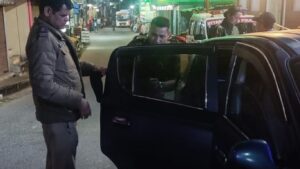 जालन्यात ब्लॅक फिल्म लावणाऱ्या वाहनधारकांवर पोलिसांची मोठी कारवाई; 162 वाहनांवर दंड