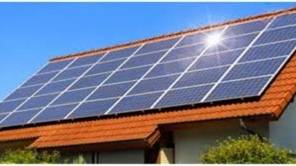 २५ वर्षे मोफत वीज! ‘स्वयंपूर्ण महाराष्ट्र SMART योजना’मुळे गरीब कुटुंबांना मिळणार सौर ऊर्जेचा लाभ