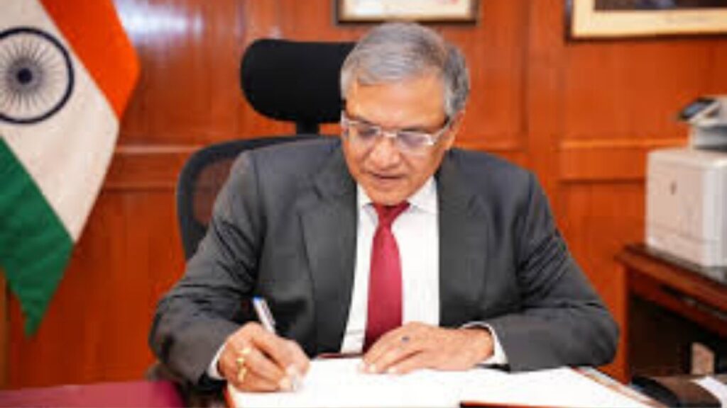 निवडणूक आयोगाचे दिल्लीतून थेट निरीक्षण; मुख्य निवडणूक आयुक्त ज्ञानेश कुमार नियंत्रण कक्षात उपस्थित