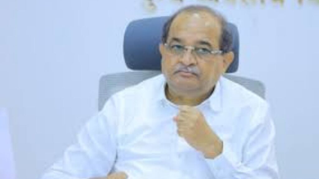 राधाकृष्ण विखे पाटलांचं वादग्रस्त विधान: शेतकरी कर्जमाफीवरून नवा राजकीय वाद