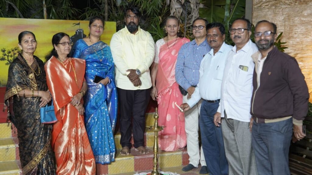 सांगवीतील शिवसृष्टी उद्यानात त्रिपुरारी पौर्णिमेनिमित्त दीपोत्सव; नागरिकांचा उत्स्फूर्त सहभाग