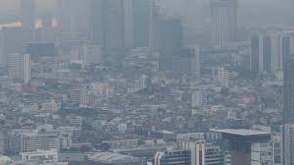 महाराष्ट्रातील शहरांमध्ये धूलिकणांचा कहर; वायू गुणवत्ता धोक्याच्या पातळीवर