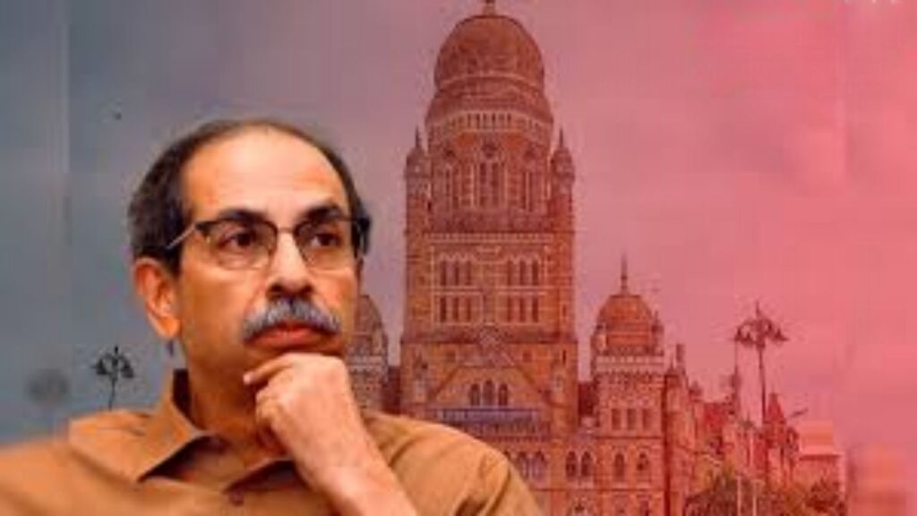 मुंबई BMC निवडणुकीत ठाकरे गटाची मोर्चेबांधणी सुरू; बांद्रा परिसरात बॅनरबाजीचा जोर