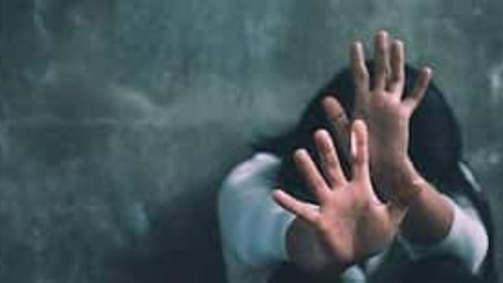 पुण्यात धक्कादायक घटना: लग्नाचे आमिष दाखवून तरुणीवर सातत्याने अत्याचार