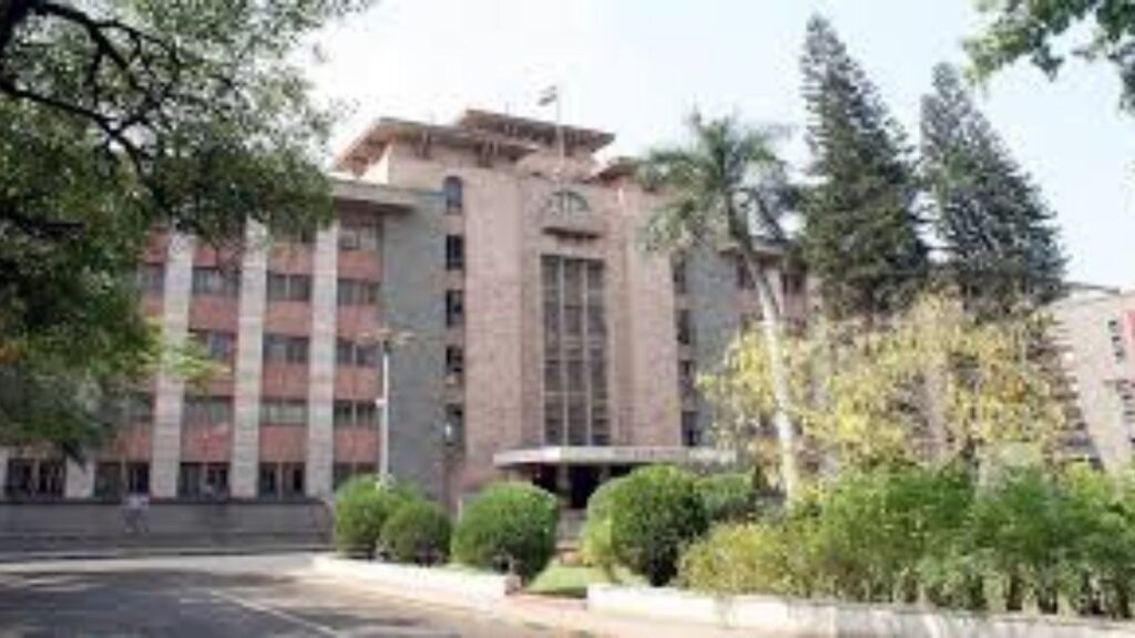 निवडणुकीपूर्वी पुणे महापालिकेचे सभागृह नव्या रूपात; १ कोटींच्या सुशोभीकरणास मंजुरी