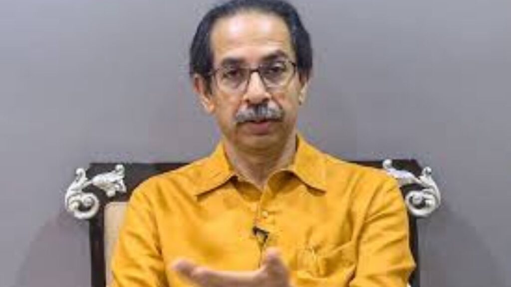 उद्धव ठाकरेंसोबत राहिल्याचा पश्चाताप—राहता येथील तीन निष्ठावंत शिवसैनिकांची पक्षातून हकालपट्टी