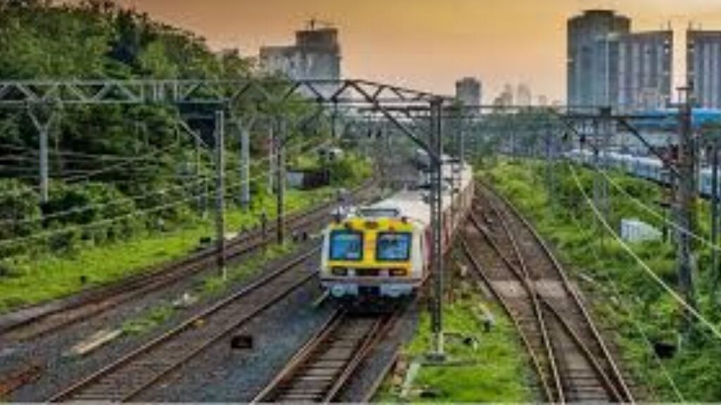 Mumbai Local Megablock: मध्य रेल्वेवर 12 दिवसांचा मोठा ब्लॉक सुरू; लोकल रद्द, एक्स्प्रेस धावण्यात बदल