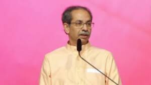 मुंबईतील 100 शाळांमध्ये डिजिटल बोर्डांचे वाटप; उद्धव ठाकरे यांच्या हस्ते उपक्रमाचे लोकार्पण