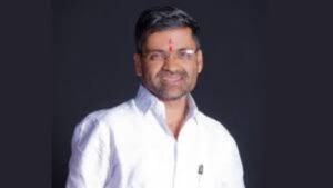 नगर–मनमाड महामार्गाला गती! खासदार निलेश लंके यांच्याकडून कामाची पाहणी; डिसेंबर 2026 पर्यंत पूर्णत्वाचे लक्ष्य