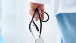 नागपूरात मेयो रुग्णालयातील विभागप्रमुखांवर महिला डॉक्टरचा विनयभंग प्रकरणी गुन्हा दाखल; वैद्यकीय क्षेत्रात खळबळ