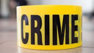 चिपळूणमध्ये अंत्यदर्शनावेळी मारहाण; स्मशानभूमीत तरुण जखमी, चौघांवर गुन्हा दाखल