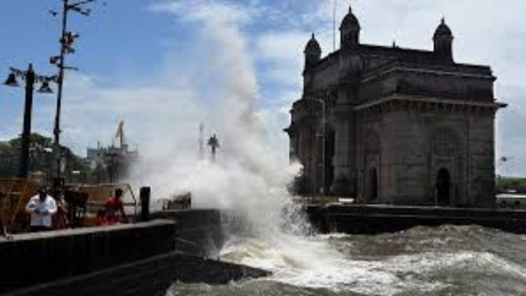 Mumbai High Tide Alert : 4 ते 7 डिसेंबर दरम्यान मोठी भरती; 6 डिसेंबरला चैत्यभूमीजवळ समुद्रकिनारी जाण्यास मनाई
