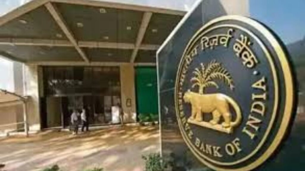 रेपो रेट कमी; आरबीआय गव्हर्नरांचा बँकांना इशारा—ग्राहकांना तात्काळ दिलासा द्या
