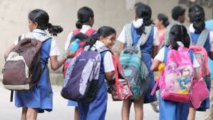 27 डिसेंबरला सार्वजनिक सुट्टी जाहीर; शाळा-कॉलेज बंद, नागरिकांना मिळणार लाँग वीकेंड