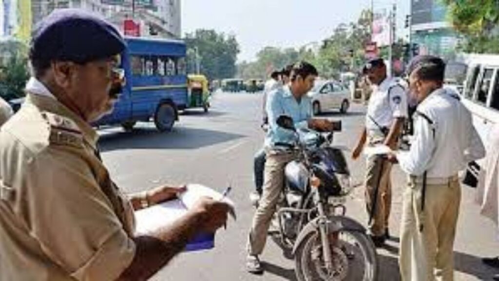 Traffic News: साडेतेरा लाख वाहनांवर पोलिसांची कारवाई; बेशिस्त वाहनचालकांविरोधात कडक पावले
