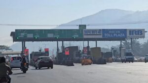 पुणे-मुंबई महामार्गावरील सोमटणे फाटा, वरसोली टोलनाके बंद करणार; आमदार सुनील शेळकेंचा प्रशासनाला इशारा