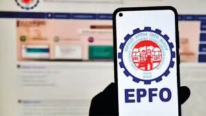EPFO नियमांमध्ये मोठा बदल; नोकरी बदलणाऱ्या कर्मचाऱ्यांना दिलासा, विमा आणि सेवा लाभांवर थेट परिणाम