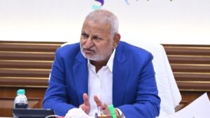 Manikrao Kokate : माणिकराव कोकाटेंना हायकोर्टाचा दिलासा, पण आमदारकीवर टांगती तलवार; कोर्टानं काय निर्णय दिला?