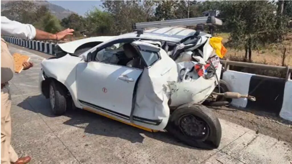 Palghar News: महालक्ष्मी उड्डाणपूल बनतोय अपघातांचा हॉटस्पॉट; 24 तासांत 5 वाहन दुर्घटनाग्रस्त