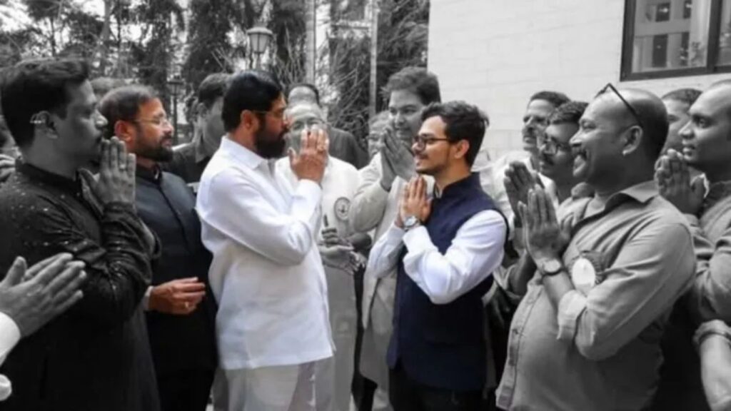 Thane News: शिंदेंच्या ठाण्यात नरेश म्हस्केंना धक्का; तिकीट नाकारताच ‘हट्टी मुला’च्या पोस्टने वातावरण तापले