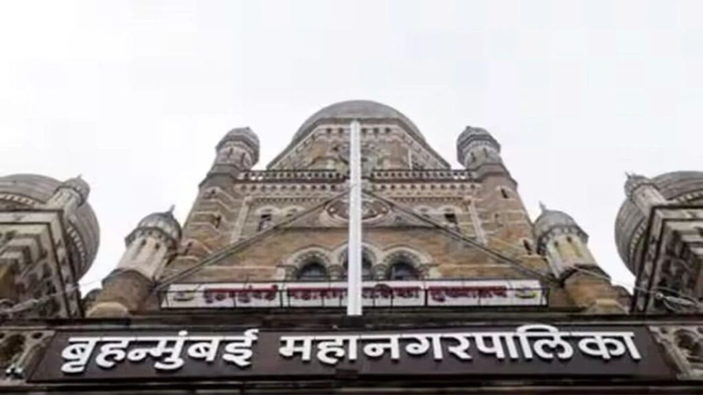 मुंबई महापालिका निवडणुकीत देवाधर्माची धावपळ; विजयासाठी उमेदवारांची तीर्थयात्रा