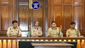 Rashmi Shukla Retirement : महाराष्ट्राच्या पहिल्या महिला DGP रश्मी शुक्ला निवृत्त, सदानंद दातेंकडे पोलिस दलाची धुरा