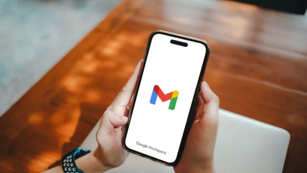 Google चं मोठं अपडेट! Gmail मध्ये Gemini AI फीचर्सची एंट्री, ईमेल वापरणं होणार आणखी स्मार्ट