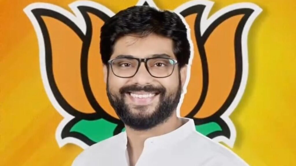 प्रभाग ११ (रामबाग कॉलनी-शिवतीर्थनगर) मध्ये भाजपा उमेदवार अभिजित भागवत राऊत यांची भव्य पदयात्रा; मोनिका वहिनी मोहोळ प्रमुख उपस्थित