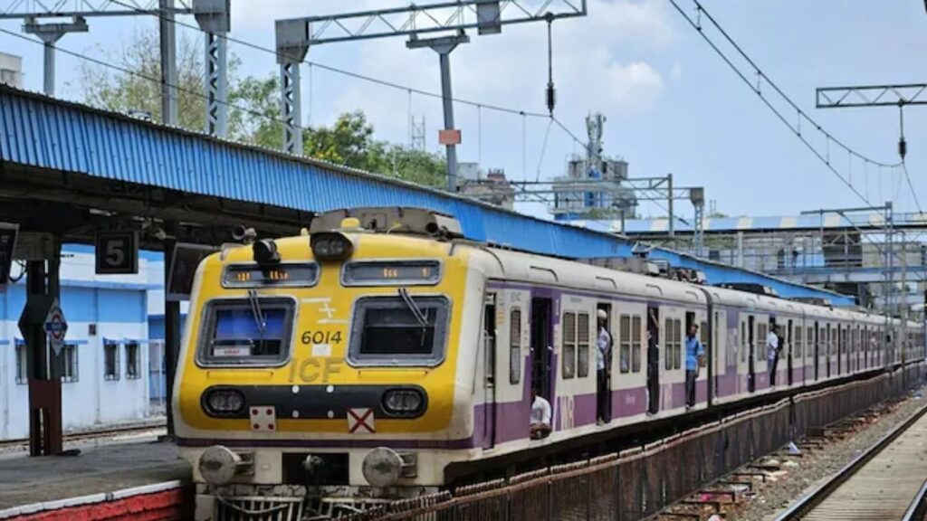 पश्चिम रेल्वेच्या टीसीविरोधात मोठी कारवाई; दंडाची रक्कम थेट वैयक्तिक खात्यात वळवली