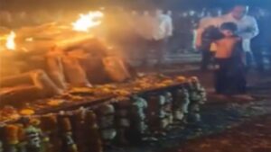 अजित पवारांचे पीएसओ विदीप जाधव यांच्यावर साताऱ्यात अंत्यसंस्कार; लहान मुलाने दिला अग्निदान