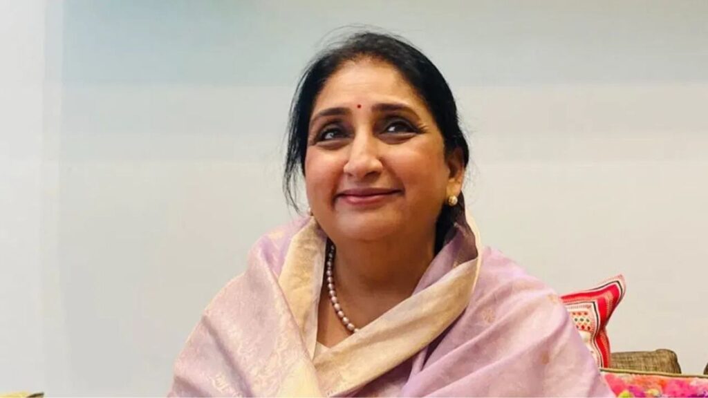 सुनेत्रा पवार यांच्याकडे उपमुख्यमंत्रिपदाची जबाबदारी; वित्तखात्यावरून राजकारणात चर्चांना उधाण