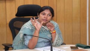 पुणे महापौर मंजुषा नागपुरे ॲक्शन मोडमध्ये; महापालिका सुरक्षा त्रुटींवर अधिकाऱ्यांना फटकार, तातडीच्या बैठकीचे आदेश