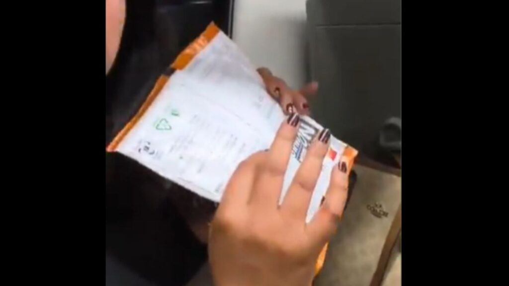 वंदे भारत एक्सप्रेस मधील जेवणावर गंभीर आरोप; प्लास्टिकसह रोट्या गरम करून दिल्याचा VIDEO Viral