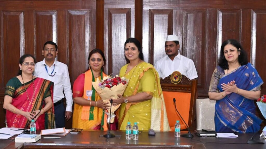 बीएमसी शिक्षण समिती अध्यक्षपदी राजेश्री शिरवाडकर बिनविरोध; मुंबई महापालिकेत भाजपचा प्रभाव वाढला