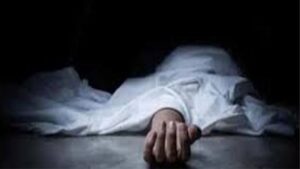 सावकारीच्या त्रासाला कंटाळून बीडमध्ये २२ वर्षीय तरुणाची आत्महत्या; नातेवाईकांचा पोलीस ठाण्यासमोर ठिय्या