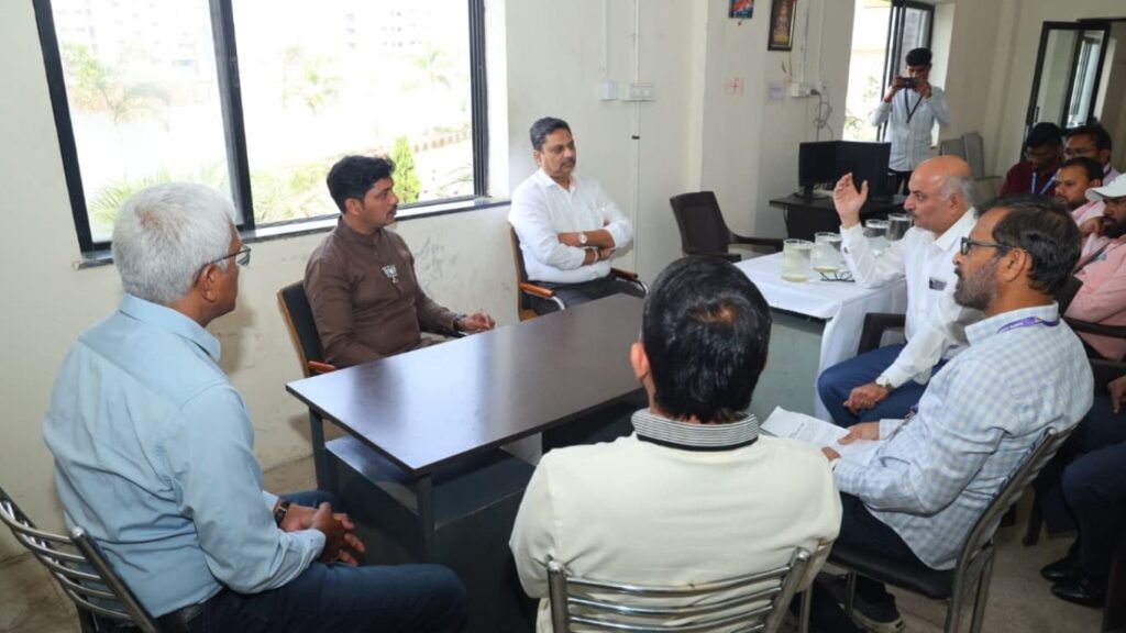 पिंपरी-चिंचवड पाणीपुरवठ्याचा मास्टर प्लॅन: वाढत्या लोकसंख्येसाठी महापौर रवि लांडगेंची जलशुद्धीकरण केंद्रांना पाहणी