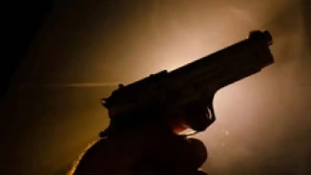 छत्रपती संभाजीनगर: बेकायदेशीर पिस्तूल हाताळताना ट्रिगर दाबला अन् सुटली गोळी, तरुण गंभीर जखमी