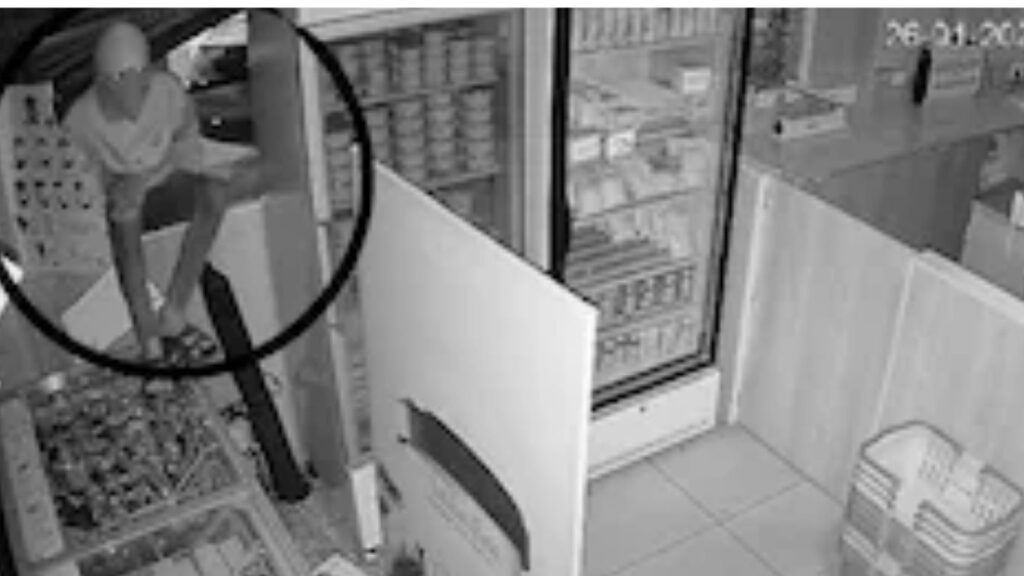 Pune News: आधी दहशत, नंतर चितळे बंधूंच्या दुकानात चोरी; CCTV मुळे सराईत घरफोड्या अटकेत