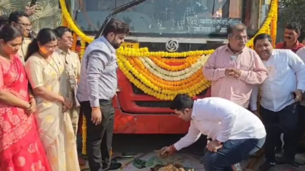 डोंबिवली-ठाणे बस सेवा 20 रुपयांत सुरू रवींद्र चव्हाणांच्या वक्तव्याने कल्याण-डोंबिवलीत राजकीय ठिणगी