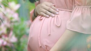 देशातील ५२% गर्भवती महिला रक्तक्षयाने ग्रस्त; Maharashtra सरकारची विशेष आरोग्य मोहीम सुरू