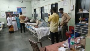 आदमापुरात बाळूमामांच्या भंडारा यात्रेत विषबाधा 35 भाविक रुग्णालयात दाखल, प्रशासन सतर्क