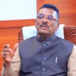 ST कर्मचाऱ्यांसाठी मोठा निर्णय! प्रताप सरनाईक यांची घोषणा; निवृत्तांना पत्नीसह मोफत प्रवास