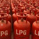 नांदेडमध्ये गॅस टंचाई; रांगा, बुकिंग बंद, ग्राहक हैराण