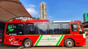 इलेक्ट्रिक बस प्रकल्पावर टीका एसटी बैठकीत निर्णय शून्य, अधिकाऱ्यांवर निष्काळजीपणाचा आरोप