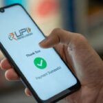 UPI Payment चुकीच्या नंबरवर गेले? त्वरित करा ही कृती; टोल-फ्री नंबरवरून मिळू शकतो Refund