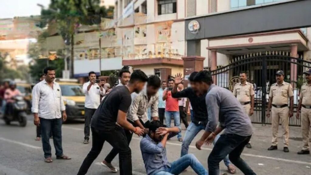 कल्याणमध्ये संतापजनक घटना! KDMC समोर निर्दोष तरुणाला 2 तास बेदम मारहाण