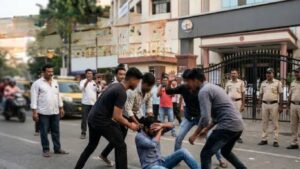 कल्याणमध्ये संतापजनक घटना! KDMC समोर निर्दोष तरुणाला 2 तास बेदम मारहाण