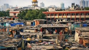 Bandra Railway Encroachment: व्हायरल व्हिडिओनंतर वांद्रे स्थानकावरील 65 झोपड्यांवर कारवाई