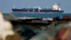 हॉर्मुझ सामुद्रधुनीतून भारतीय जहाजांना मार्ग; IRGC मंजुरीनंतर ‘जग वसंत’ आणि ‘पाइन गॅस’ रवाना